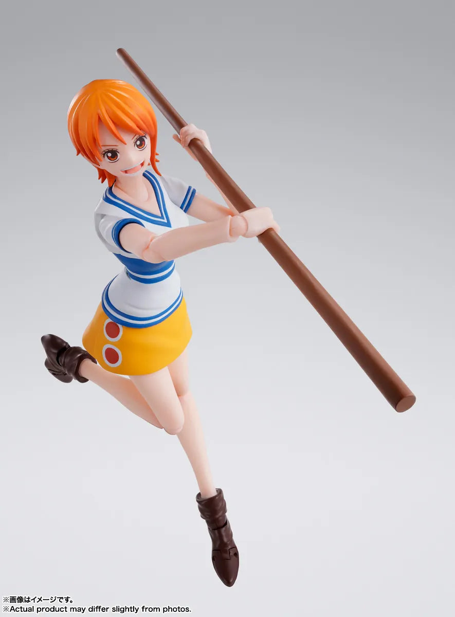 S.H. Figuarts Nami -Romance Dawn- 